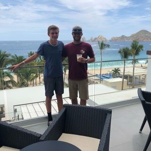 Meet your Posher, Chris